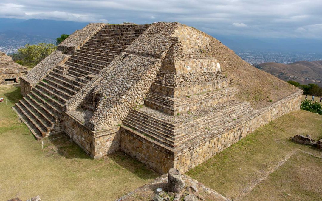 Monte Albán – politisches und religiöses Zentrum der Zapoteken